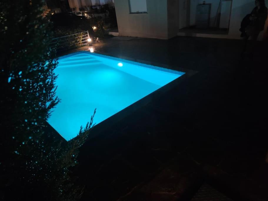 Poolview Apartment Ofrínion 외부 사진